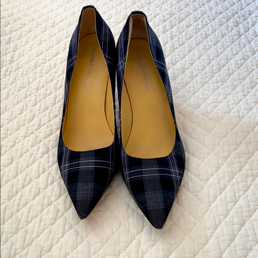 Ivanka Trump Carra pumps